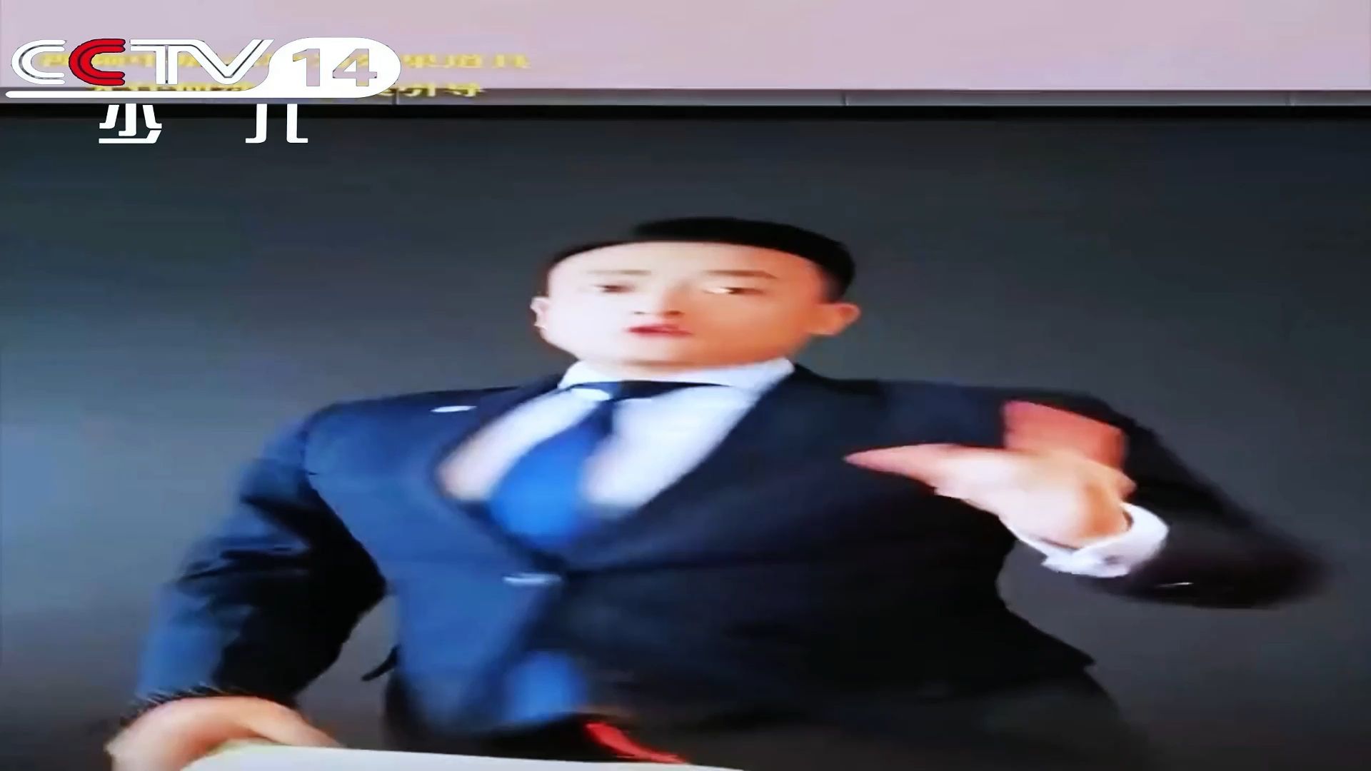 爱游戏体育app下载安装包含Faker在C9比赛中败北，败北引发热议！的词条