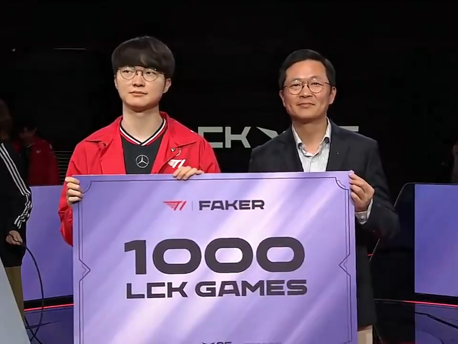 包含Faker在C9比赛中败北,败北引发热议!的词条 包含Faker在C9比赛中败北,败北引发热议!的词条