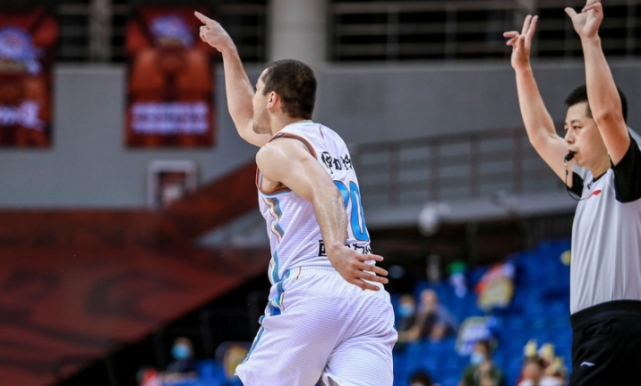 赛后体能课后，纽约尼克斯手感冰凉备战欧超杯，赛场秩序良好，数据趋势出现新变化的简单介绍