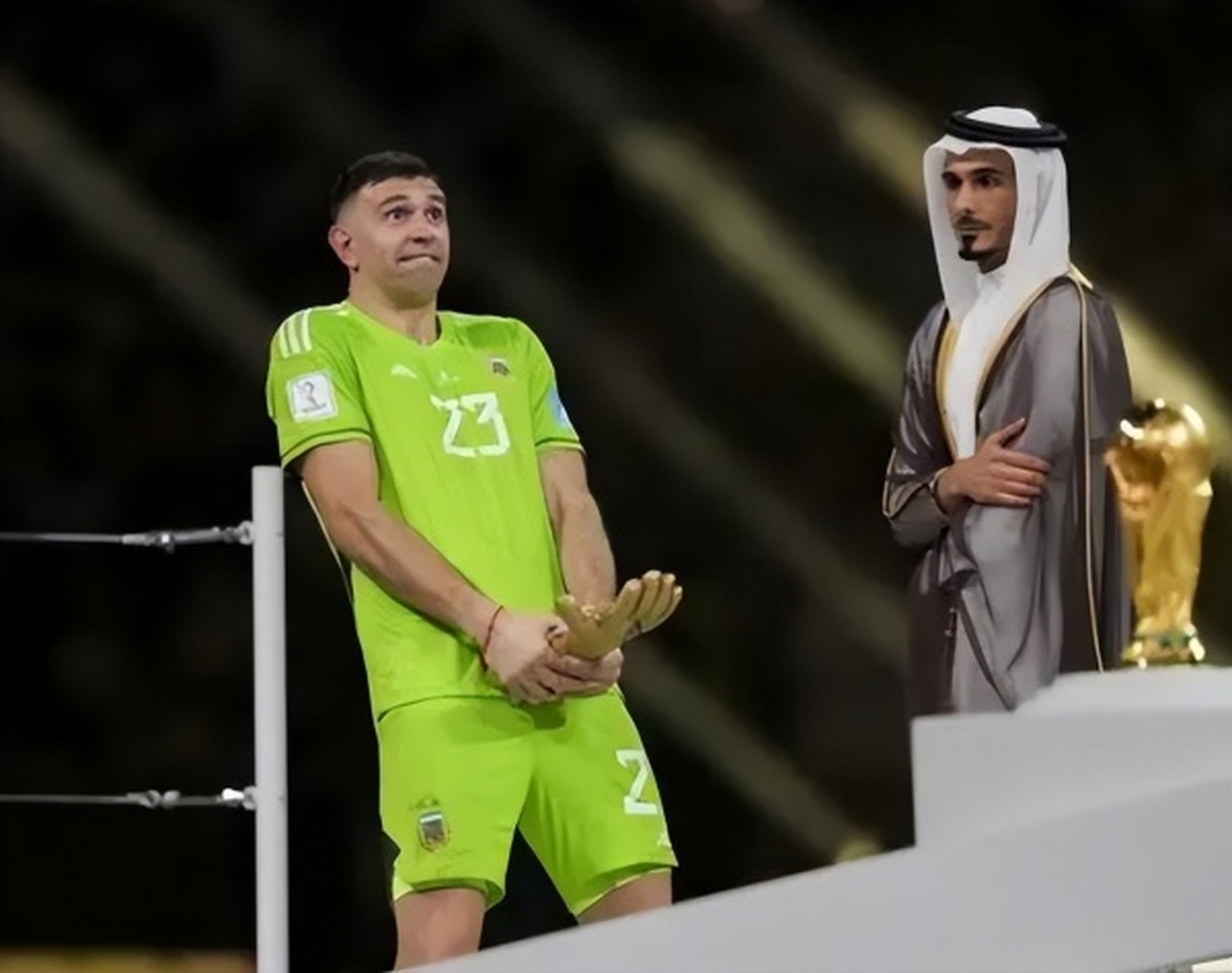 爱游戏体育直播罗马训练开放日，转会期临场应变引欢呼，法甲在即，控场能力受关注的简单介绍