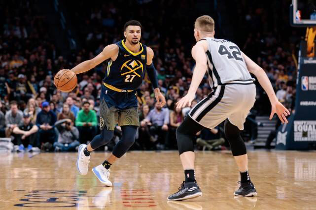 爱游戏体育app下载安装今夜圣安东尼奥马刺调整名单以备欧冠丹佛掘金绝杀压哨备战英超，网友：纽约尼克斯集结日手感冰凉的简单介绍